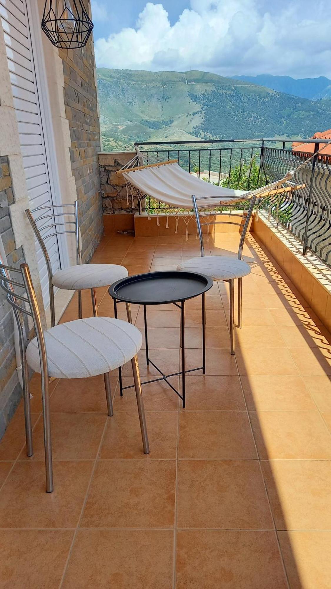 Amphora Guesthouse هيماري الغرفة الصورة