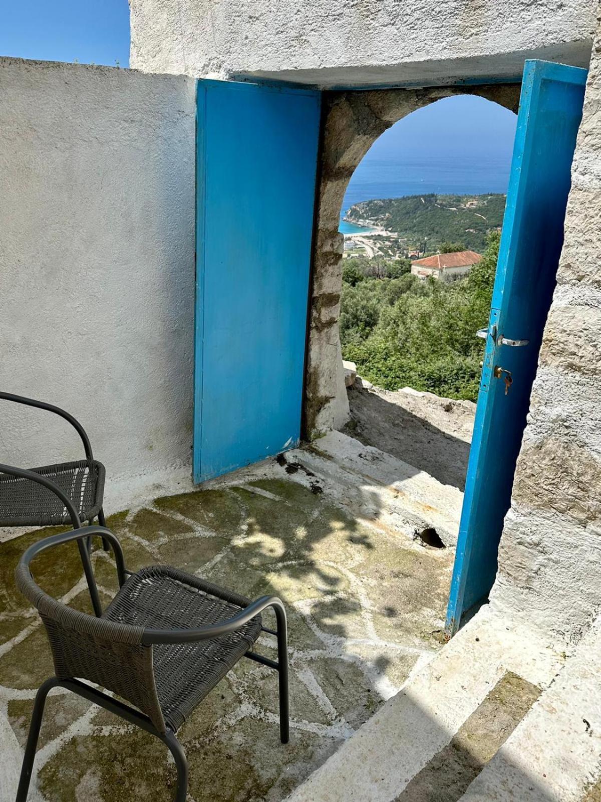 Amphora Guesthouse هيماري الغرفة الصورة