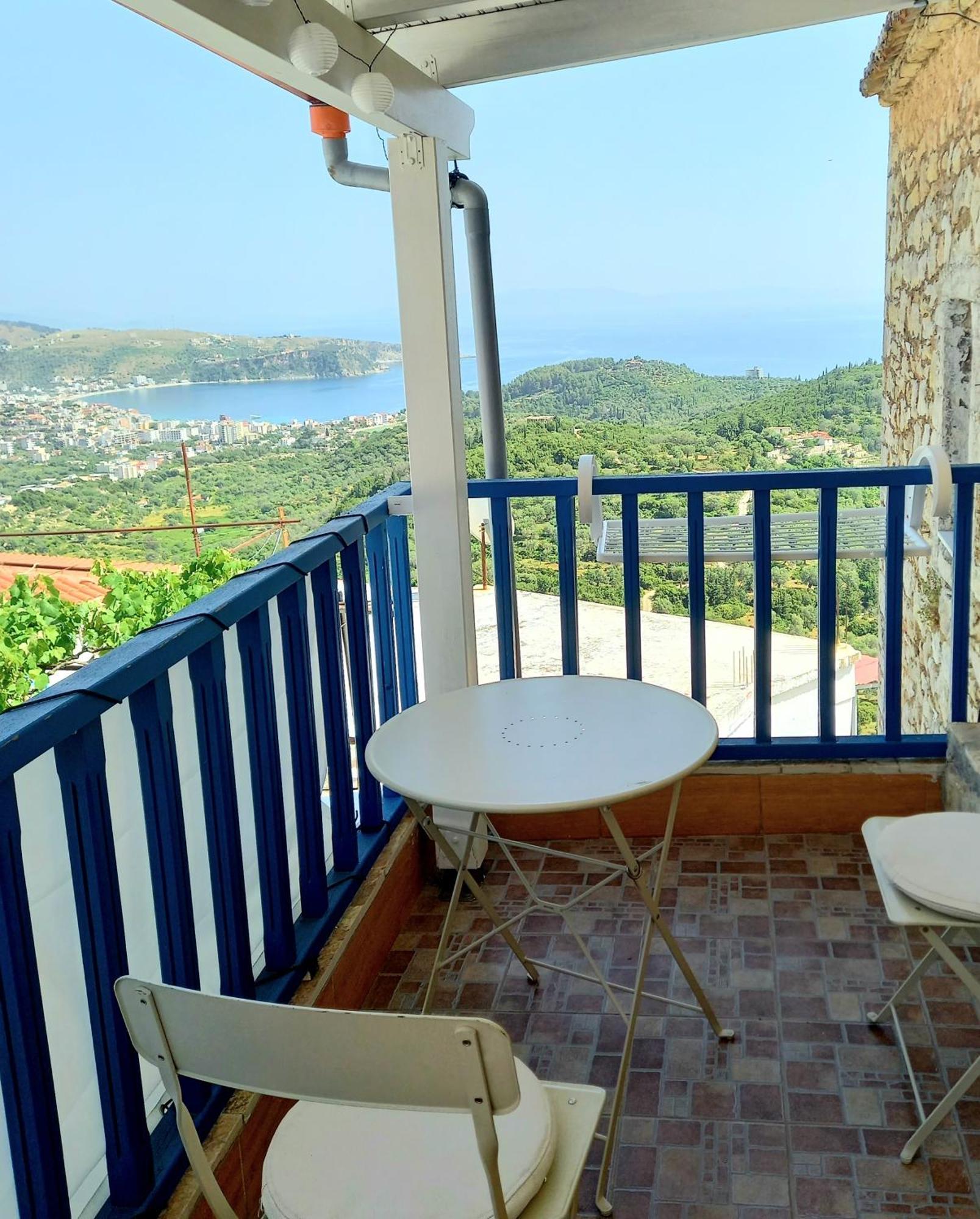 Amphora Guesthouse هيماري الغرفة الصورة